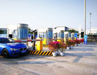 車牌識別系統主要是由哪幾部分組成？